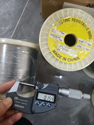 Bon prix Fil d'alliage de nickel à point de fusion élevé avec surface poli et résistance à la corrosion en ligne